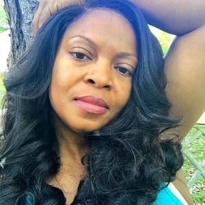 Meet your Posher, Felicia